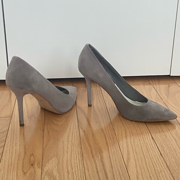 Dolce Vita Shoes - Dolce Vita Suede sz8.5 Gray Stilettos 👠